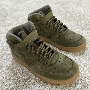 Boys Nike Air Force 1 Mid Olive Sz 13.5c